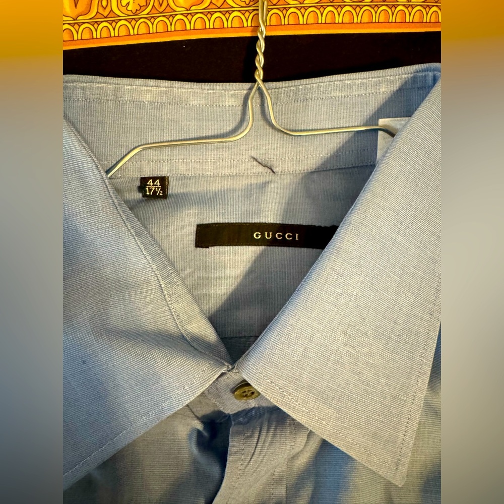 Men’s Gucci shirt